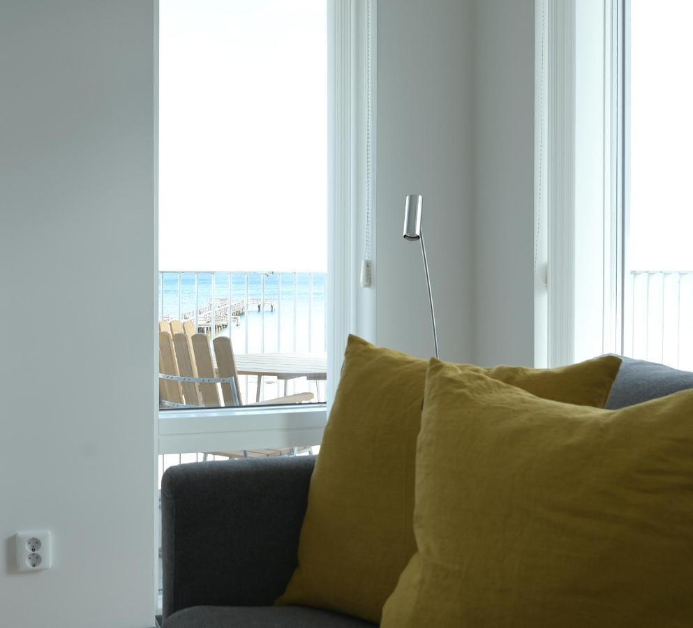 Ahusbrygga Apartment Hotel ภายนอก รูปภาพ