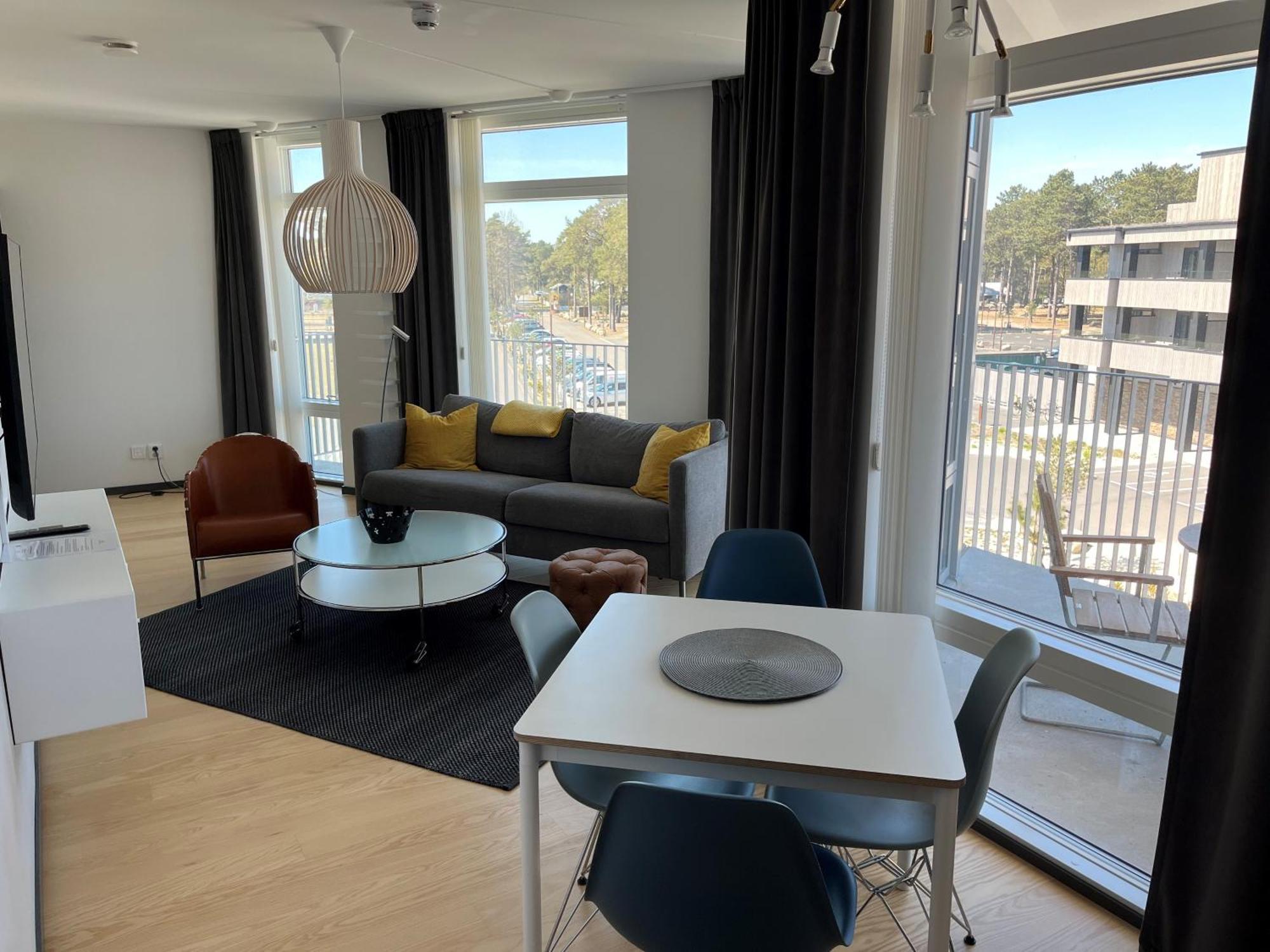 Ahusbrygga Apartment Hotel ภายนอก รูปภาพ